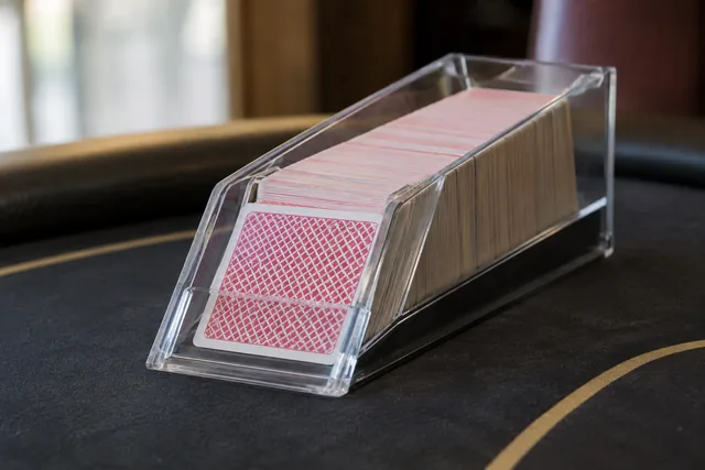 Ảnh minh họa AI — Cách tính điểm baccarat và đọc quy tắc rút lá
